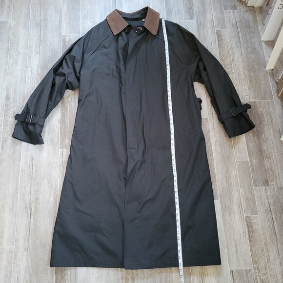 London Fog Men’s Sz 46 Long Black Trench Coat, Lined, Button Front, EUC - Picture 9 of 9